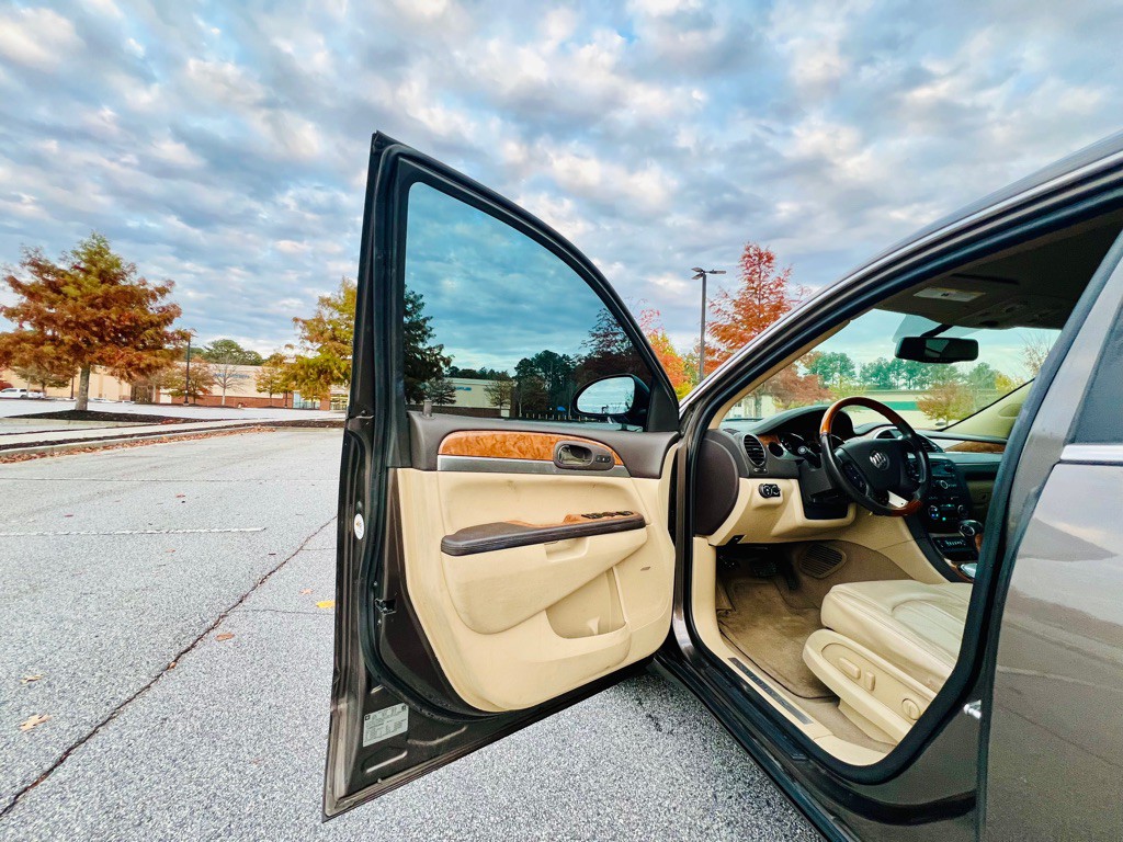 2012 Buick Enclave Image 10