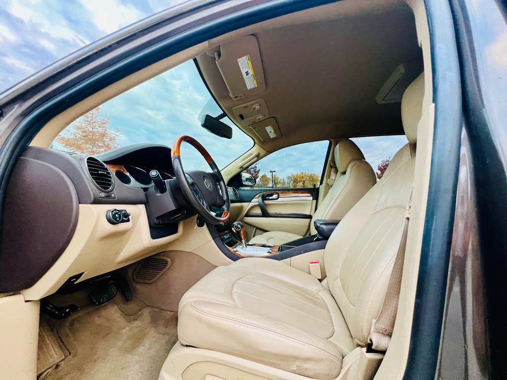 2012 Buick Enclave Image 11