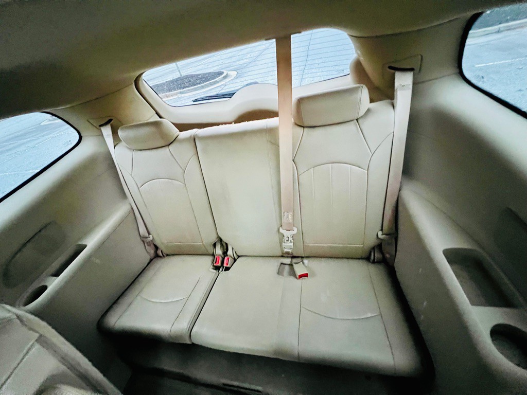 2012 Buick Enclave Image 12