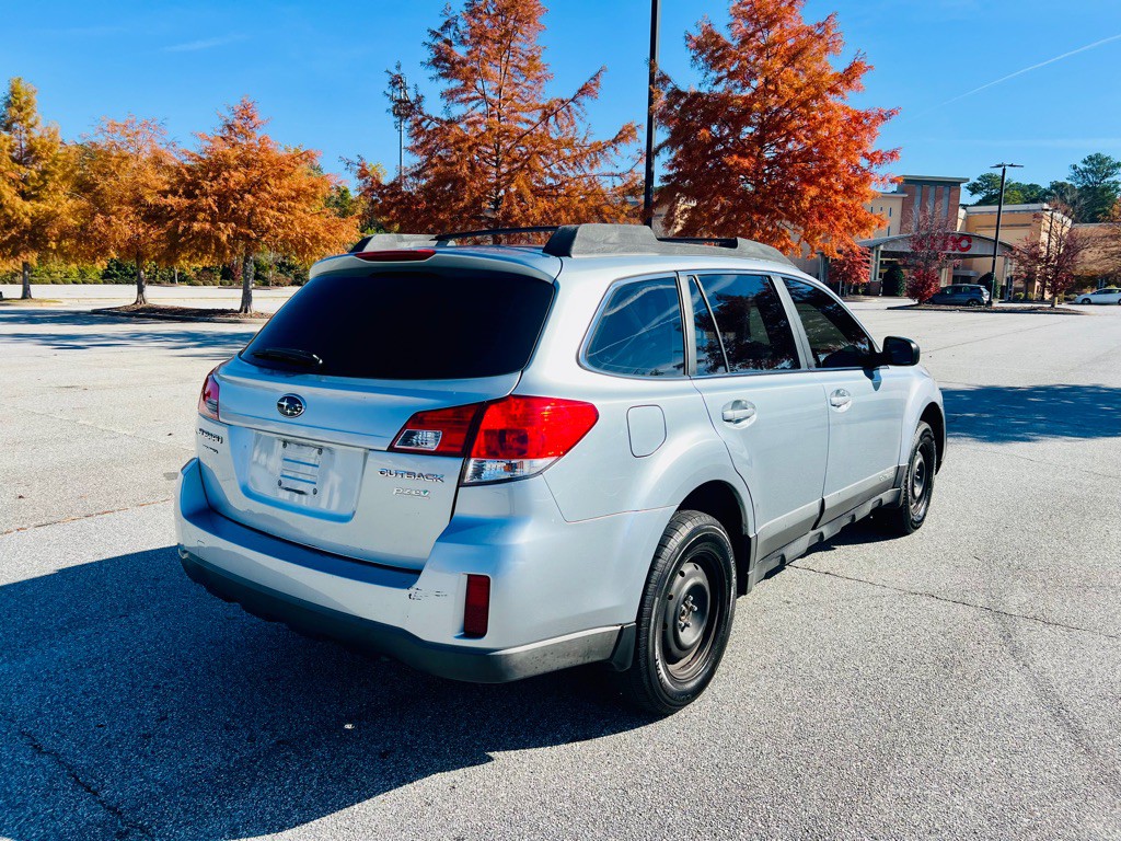 2013 Subaru Outback Image 5