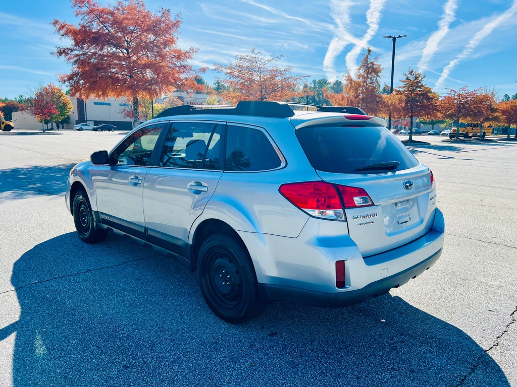 2013 Subaru Outback Image 7