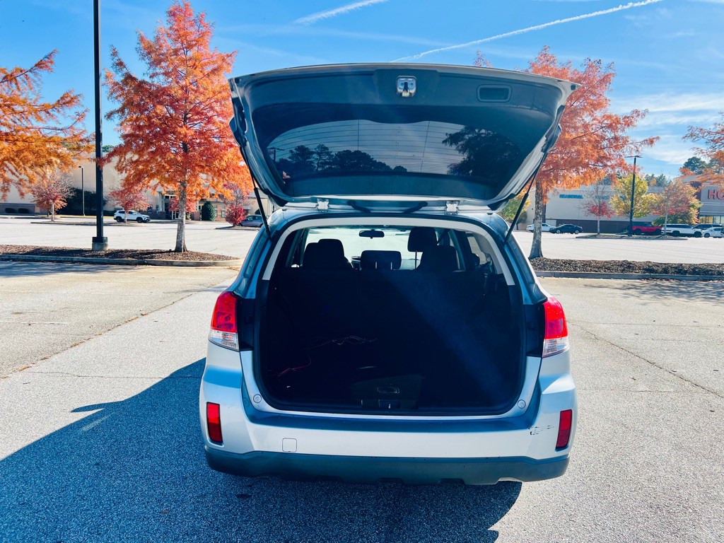 2013 Subaru Outback Image 9