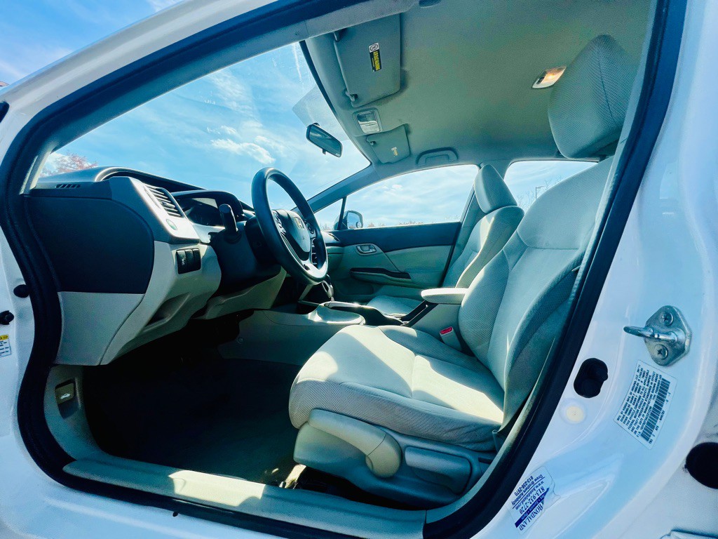 2012 Honda Civic Image 11