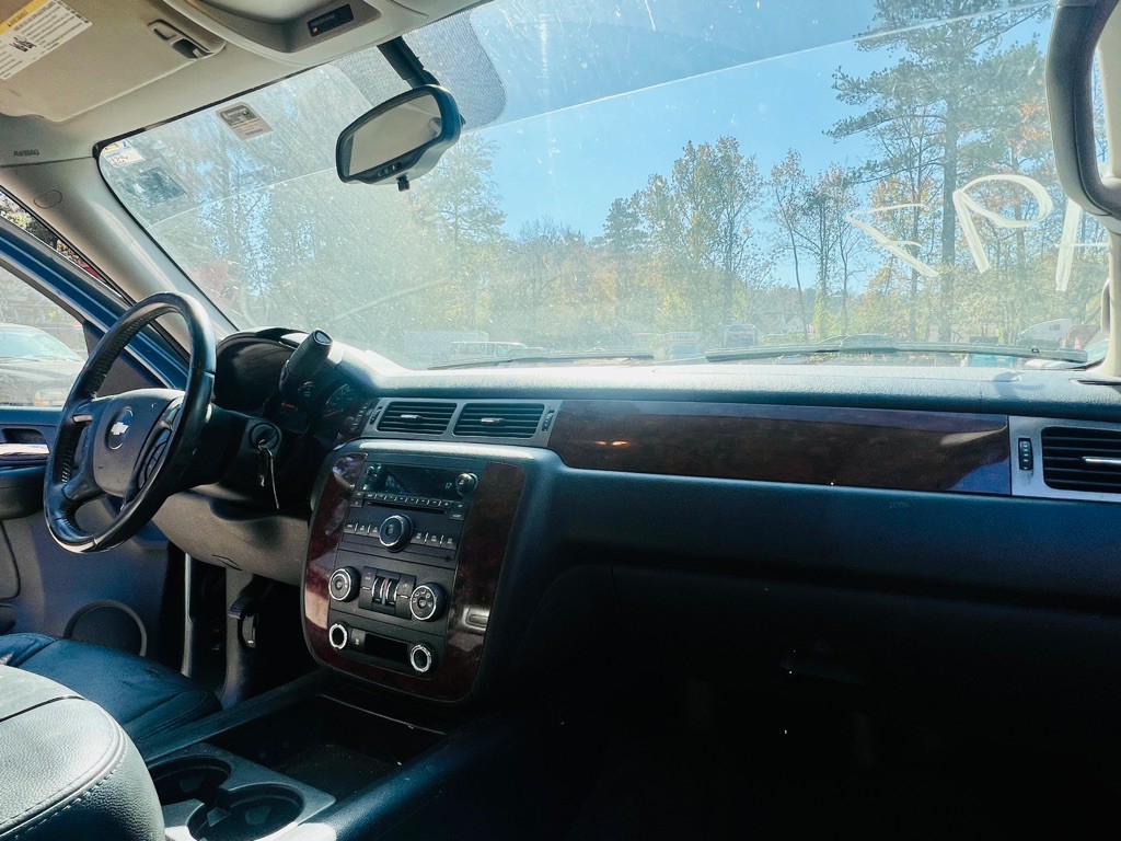 2009 Chevrolet Tahoe Image 13