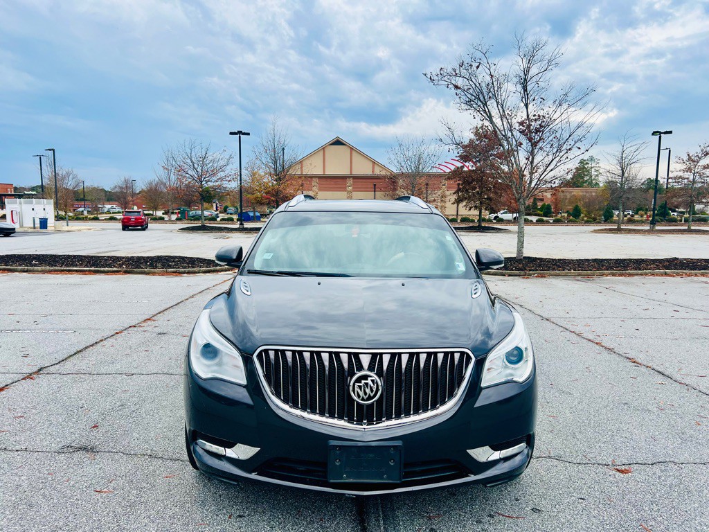 2017 Buick Enclave Image 2