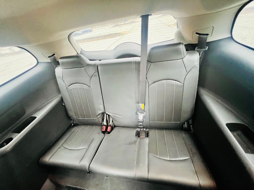 2017 Buick Enclave Image 14