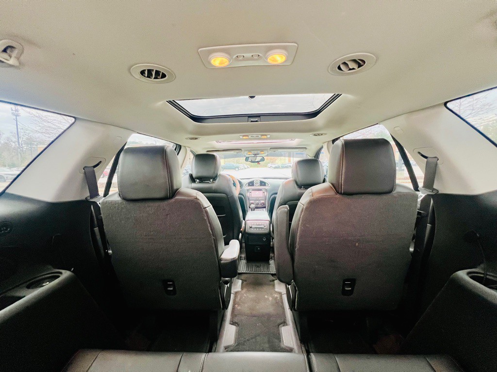 2017 Buick Enclave Image 16