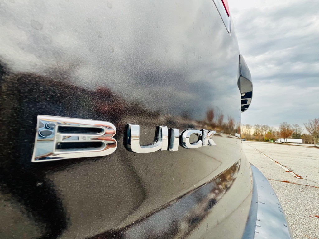 2017 Buick Enclave Image 23