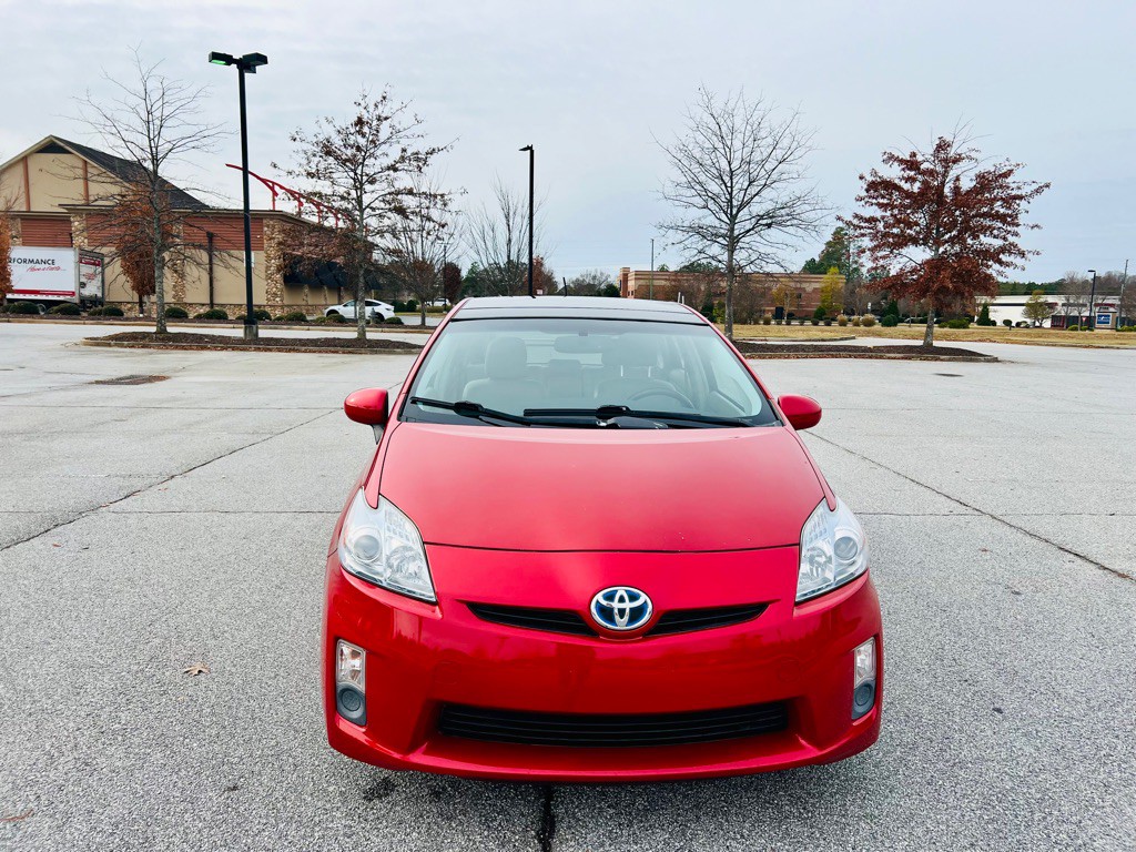 2011 Toyota Prius Image 2