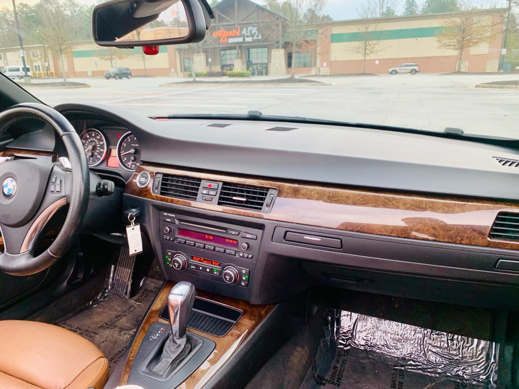 2009 BMW 3 Series Image 16