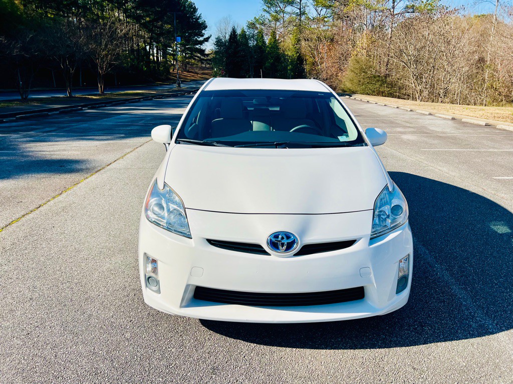 2010 Toyota Prius Image 2