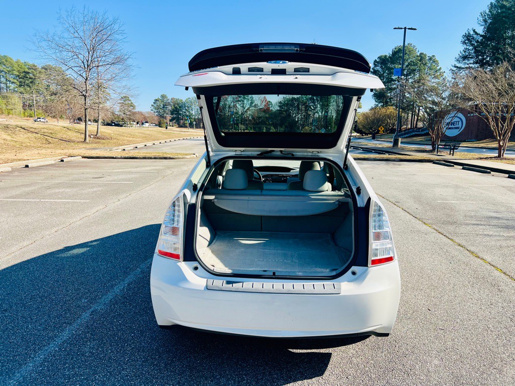 2010 Toyota Prius Image 11
