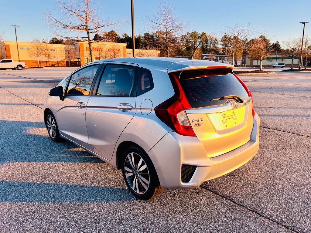 2016 Honda Fit Image 6