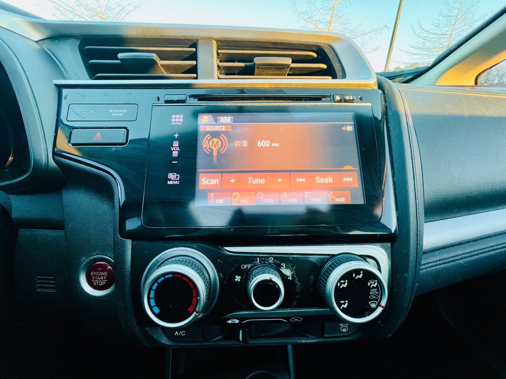 2016 Honda Fit Image 15