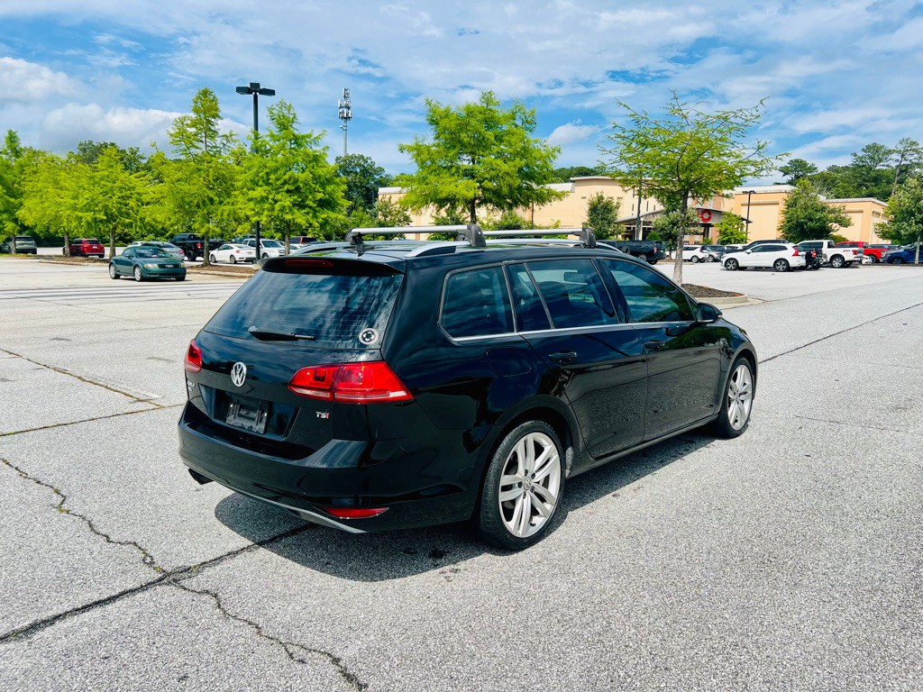 2017 Volkswagen Golf Image 5