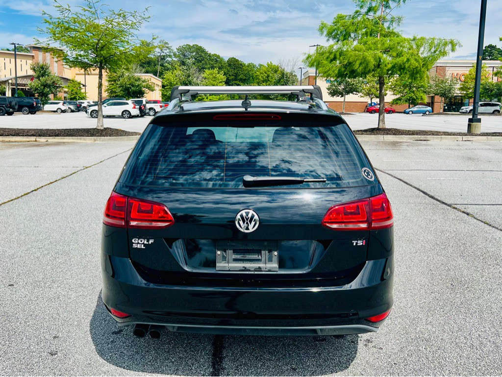 2017 Volkswagen Golf Image 6