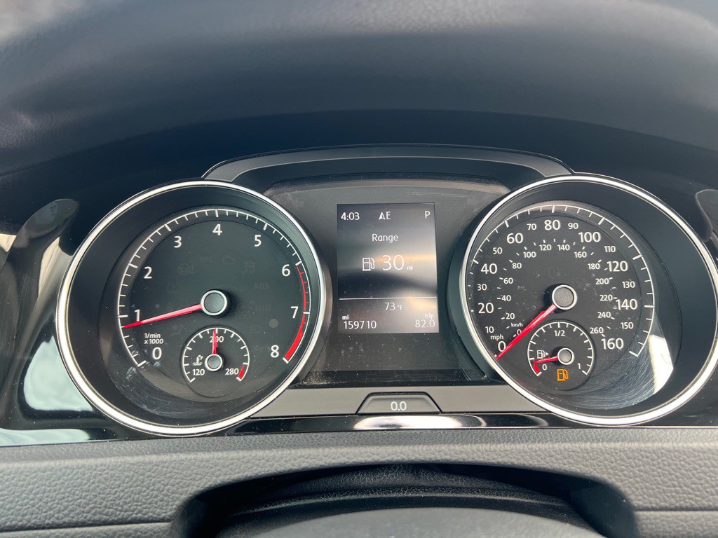 2017 Volkswagen Golf Image 18