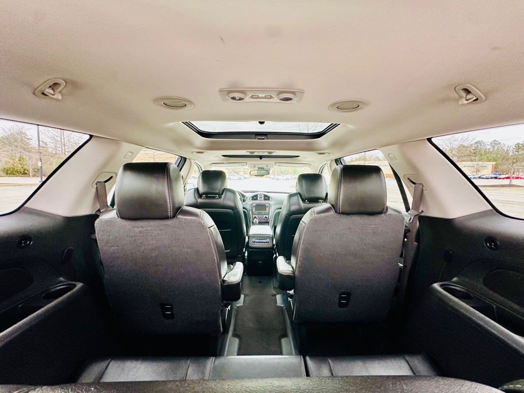 2015 Buick Enclave Image 11