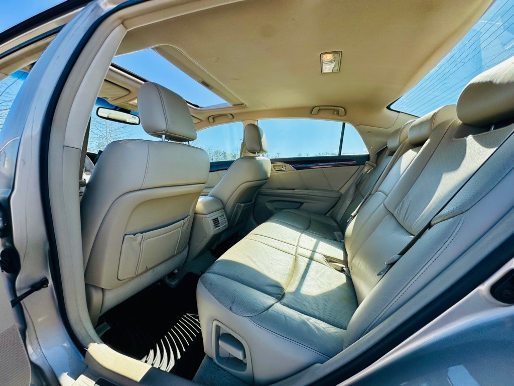 2009 Toyota Avalon Image 12
