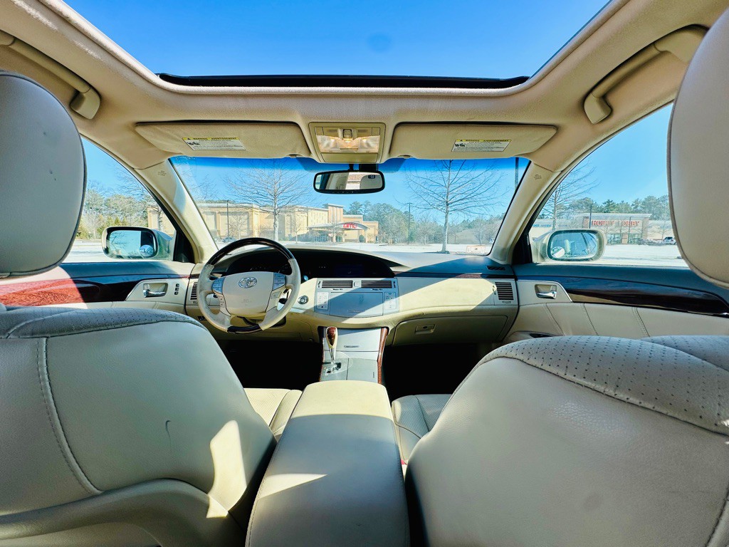 2009 Toyota Avalon Image 13
