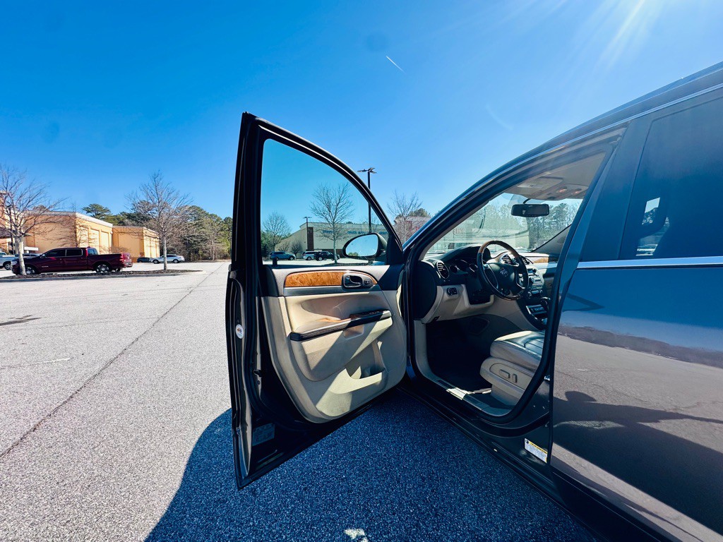 2012 Buick Enclave Image 13