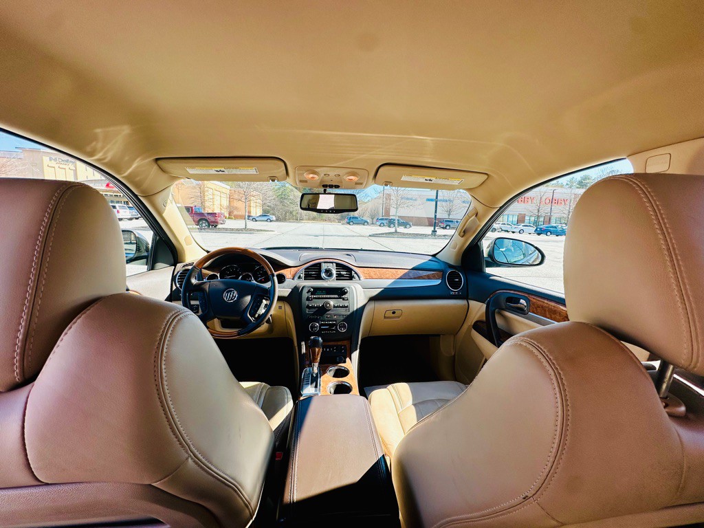 2012 Buick Enclave Image 16