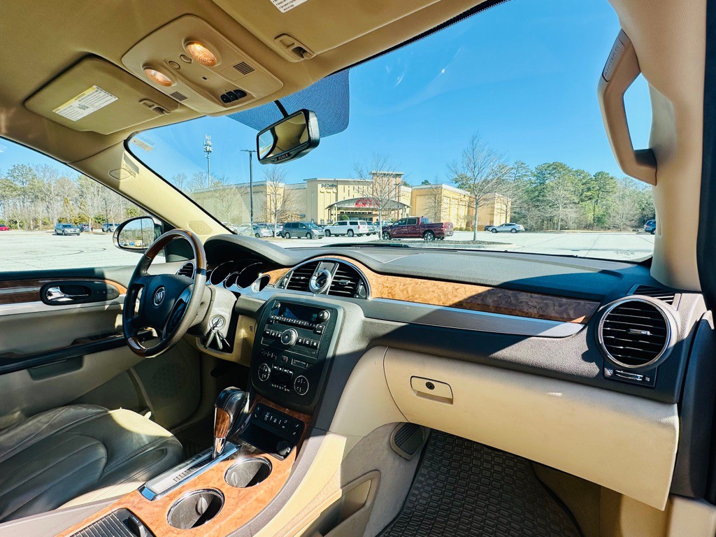 2012 Buick Enclave Image 18