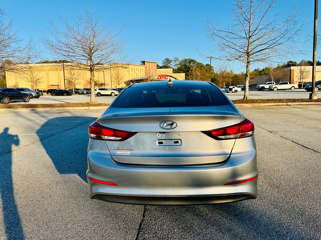 2017 Hyundai Elantra Image 6