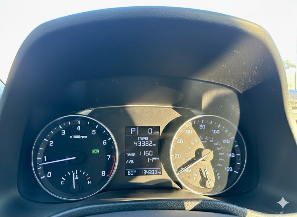 2017 Hyundai Elantra Image 18