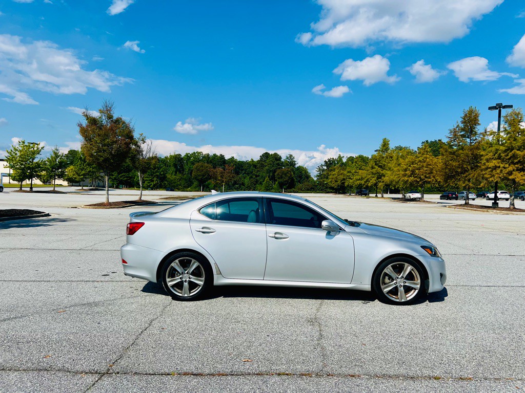 2011 Lexus IS 250 Image 4