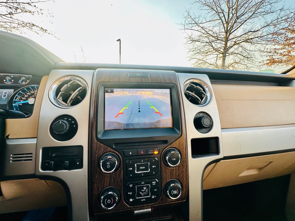 2014 Ford F-150 Image 32