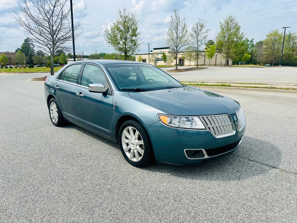 2011 Lincoln MKZ Image 3