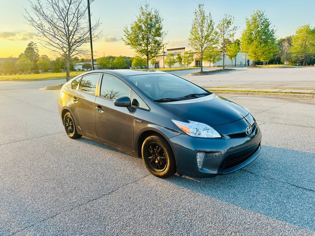2012 Toyota Prius Image 3