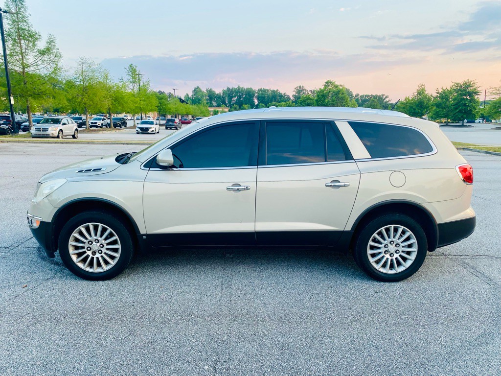 2010 Buick Enclave Image 8