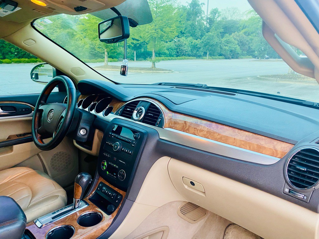 2010 Buick Enclave Image 11