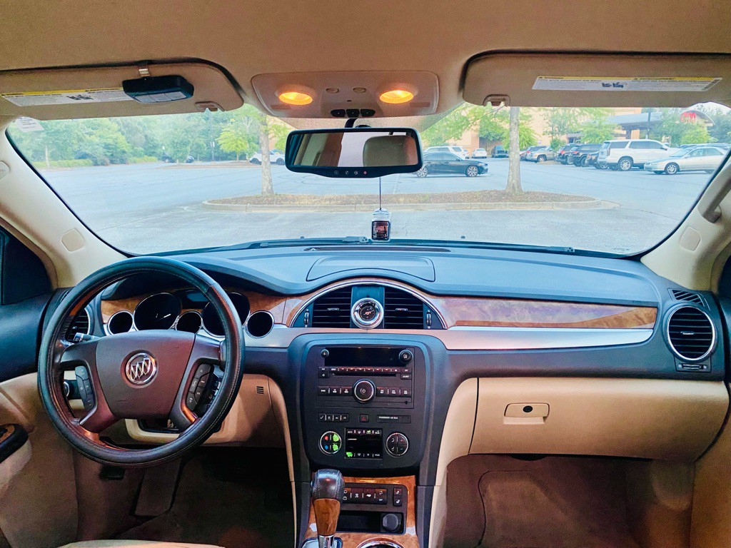 2010 Buick Enclave Image 12