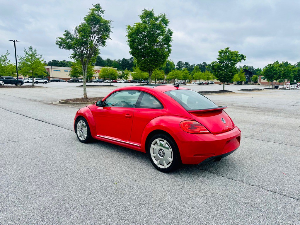 2016 Volkswagen Beetle Image 7