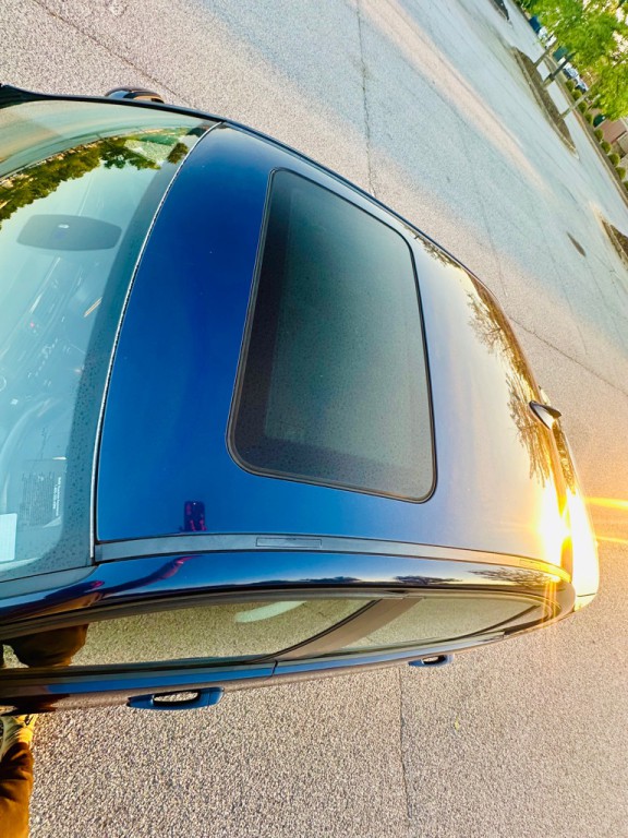 2011 BMW 3 Series Image 10