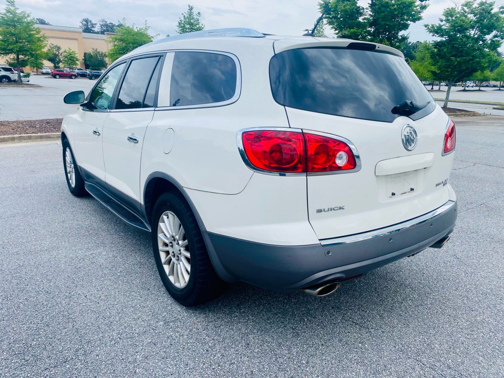 2011 Buick Enclave Image 6