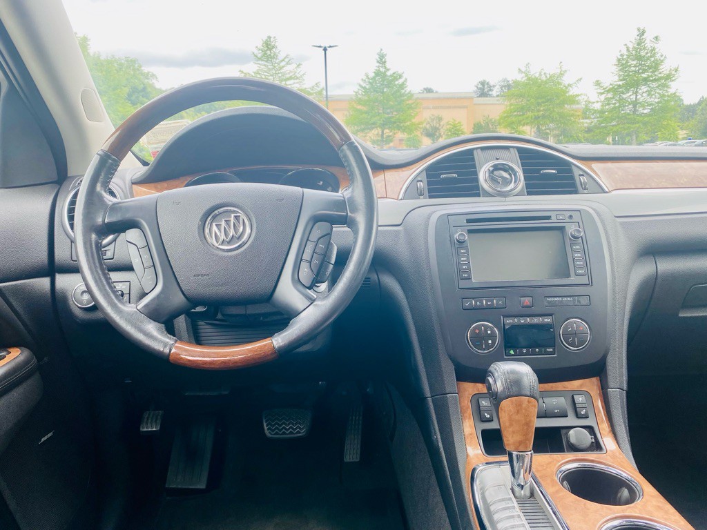 2011 Buick Enclave Image 15