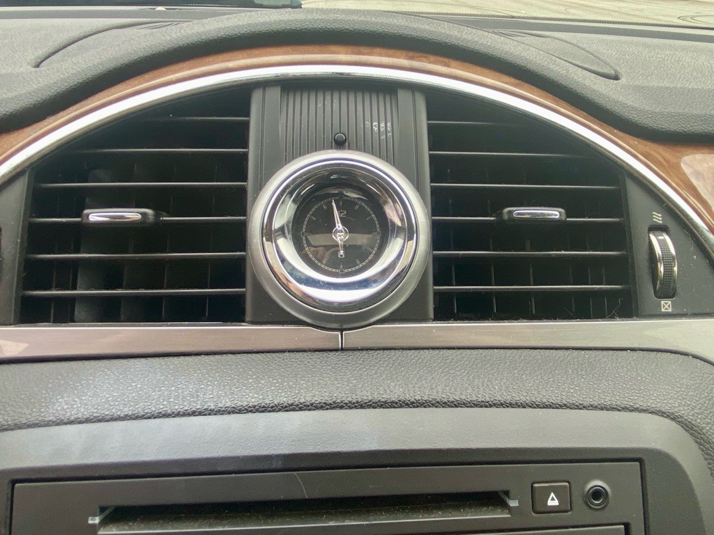 2011 Buick Enclave Image 24