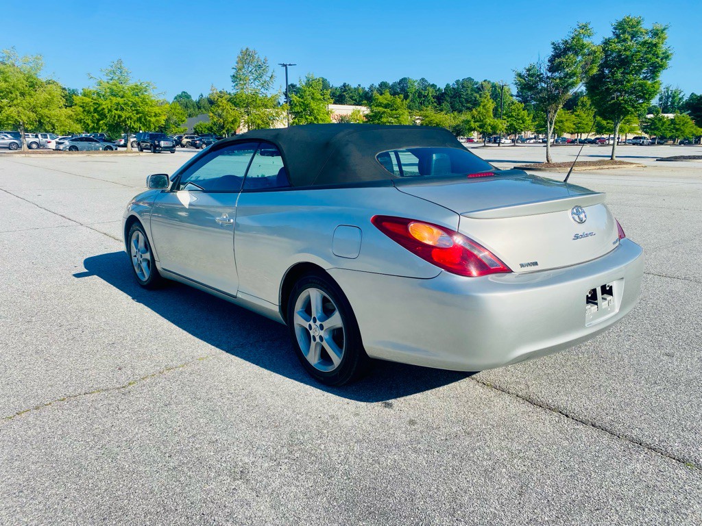 2006 Toyota Camry Image 21