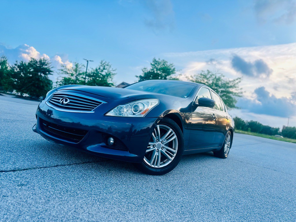 2012 INFINITI G37 Image 1