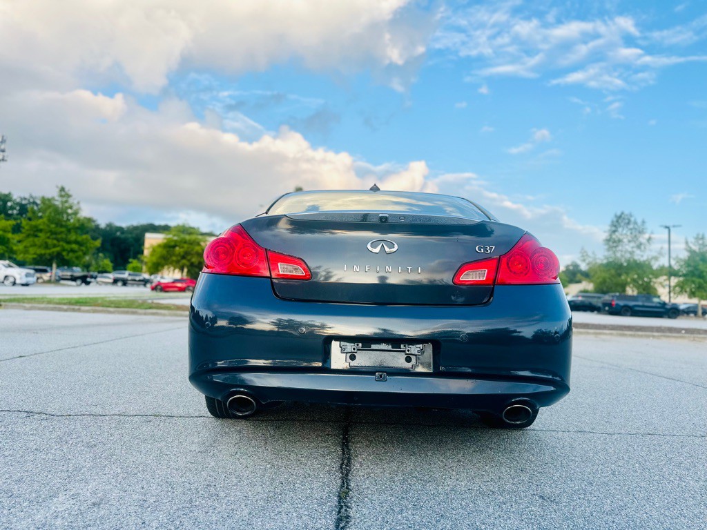 2012 INFINITI G37 Image 8
