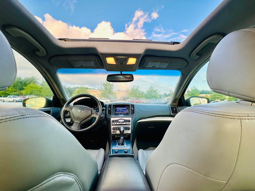 2012 INFINITI G37 Image 14