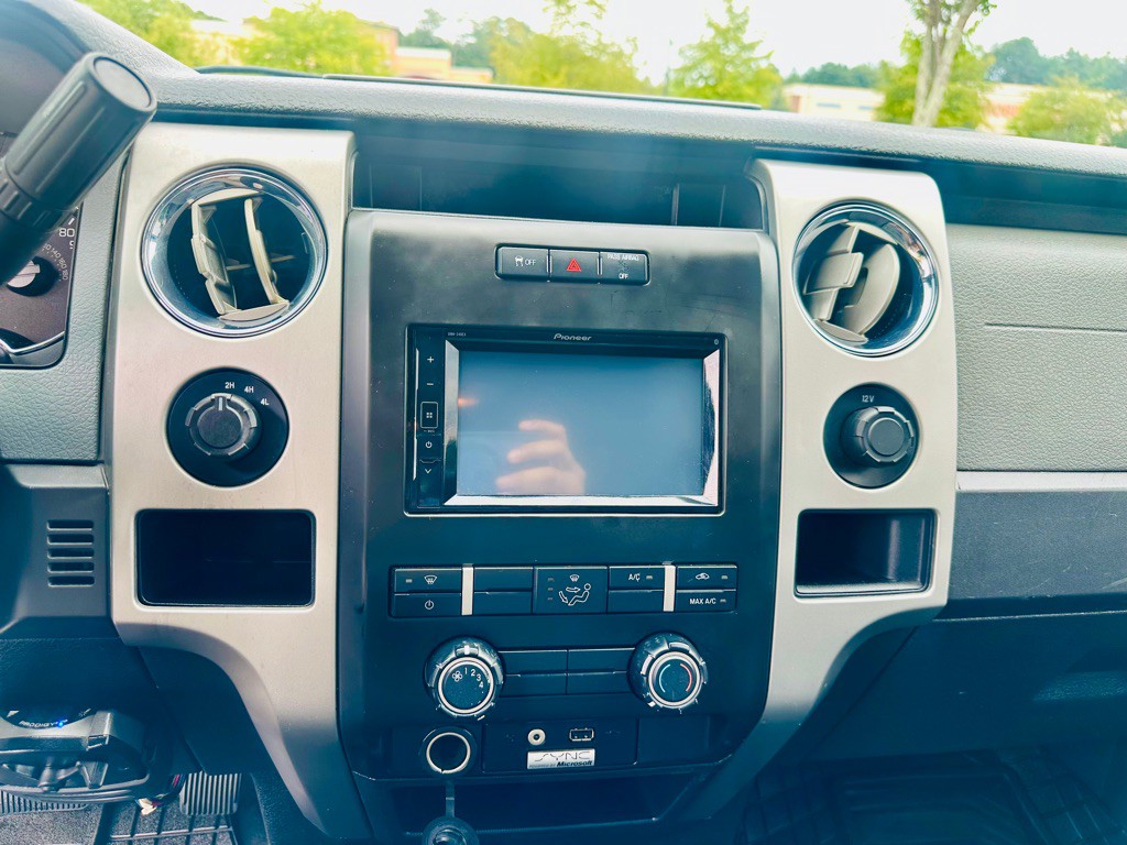 2013 Ford F-150 Image 22