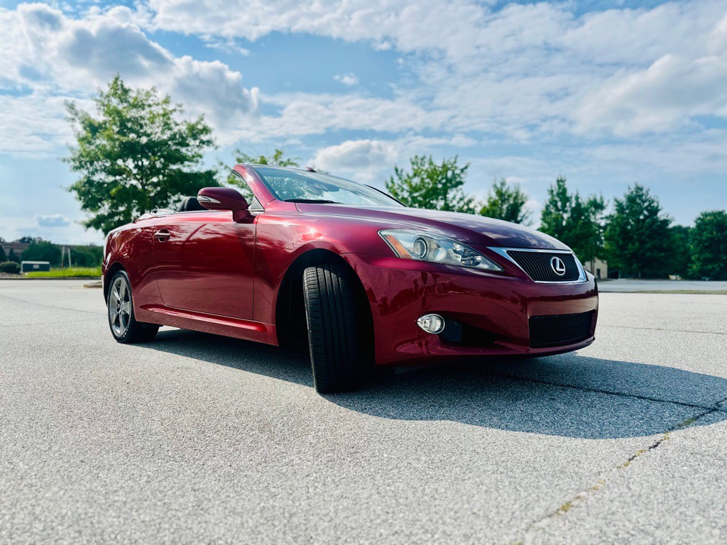 2010 Lexus IS Image 4