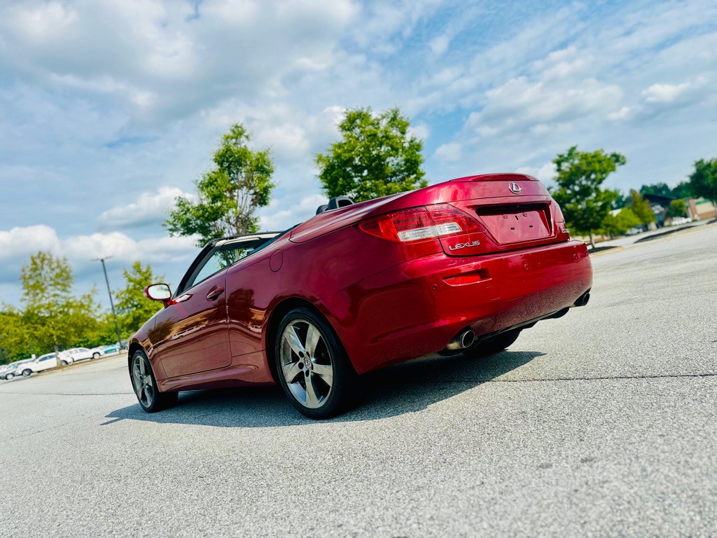 2010 Lexus IS Image 11