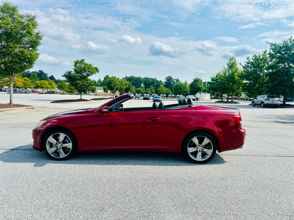 2010 Lexus IS Image 13