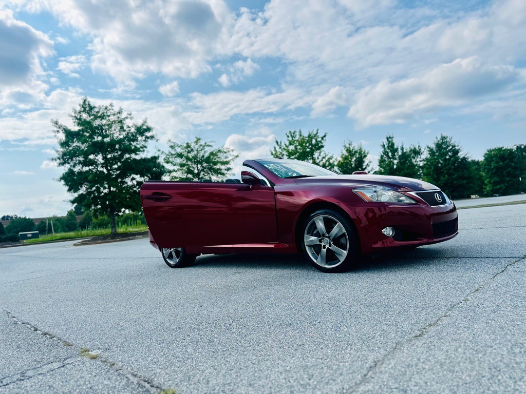 2010 Lexus IS Image 21